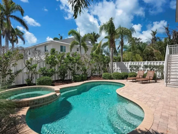 Holmes Beach Retreat with Private Pool on Anna Maria Island